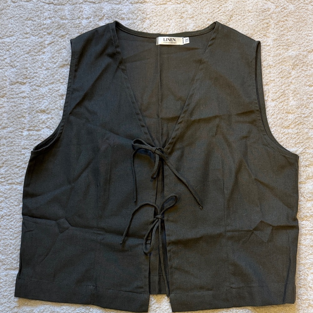 Linen Green Tie-Front Sleeveless Tunic